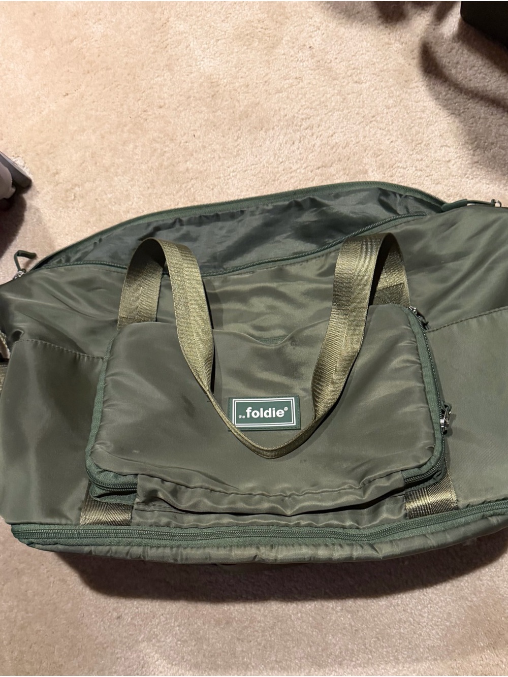 Foldie Olive Green Travel bag, great condition